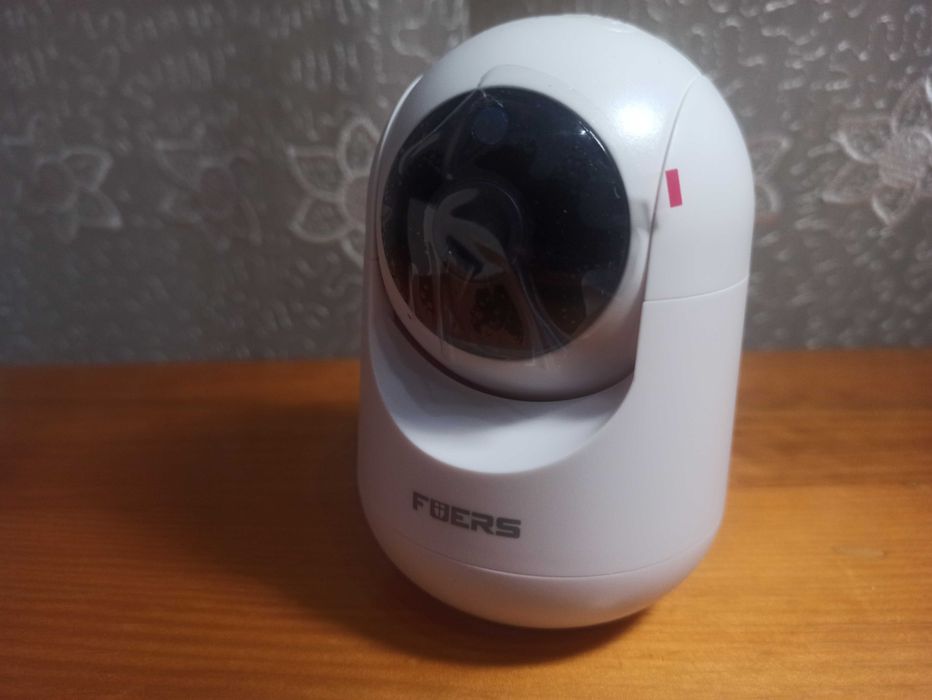 Камера WiFi с управлением (PTZ) по 2-м осям