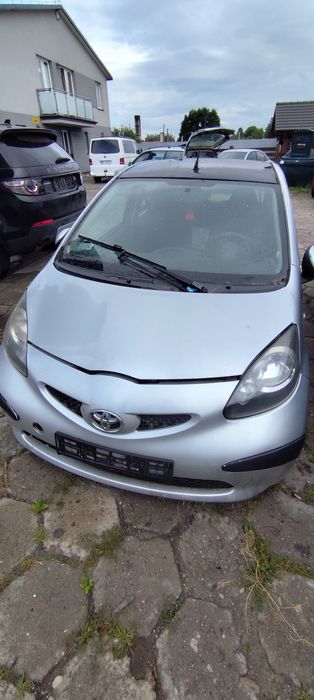 Toyota Aygo całe auto na części lakier 1E7