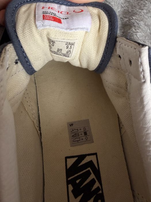 Продам оригінальні Vans (замшеві).