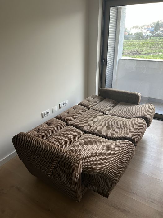 Sofa-cama em bom estado
