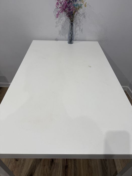 Stół bialy 124x74