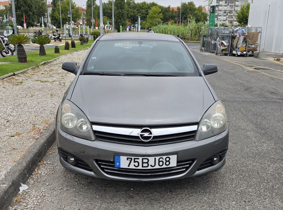 Opel Astra comercial