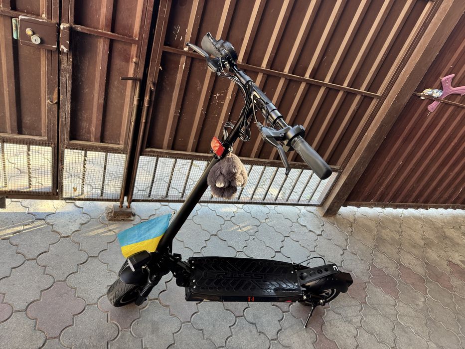 Электросамокат Crosser T4