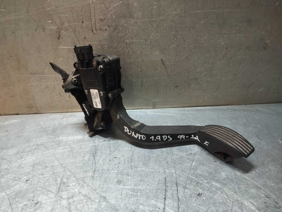 Potenciometro / Pedal Acelerador Fiat Punto 188 99-04 46829061