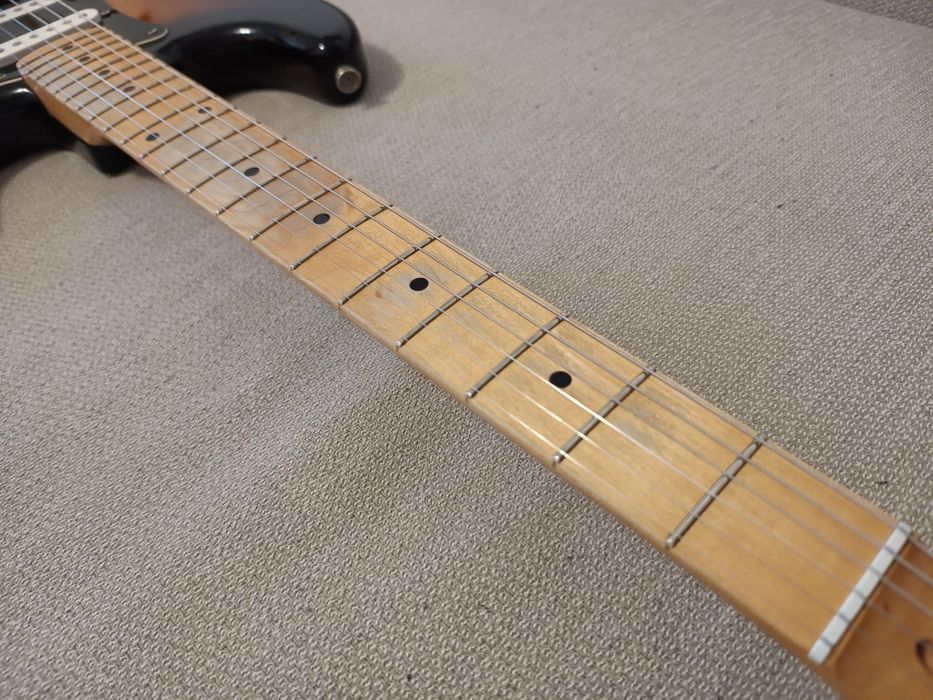 Gitara elektryczna Squier Affinity Stratocaster HSS