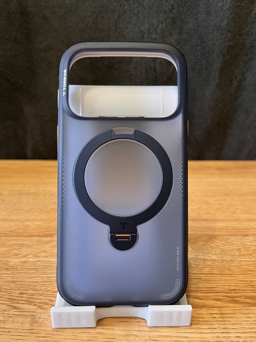 TORRAS Q3 Air iPhone 16 Pro Max/17 Pro / Pro Max | MagSafe | 360° Stand | Premium Case