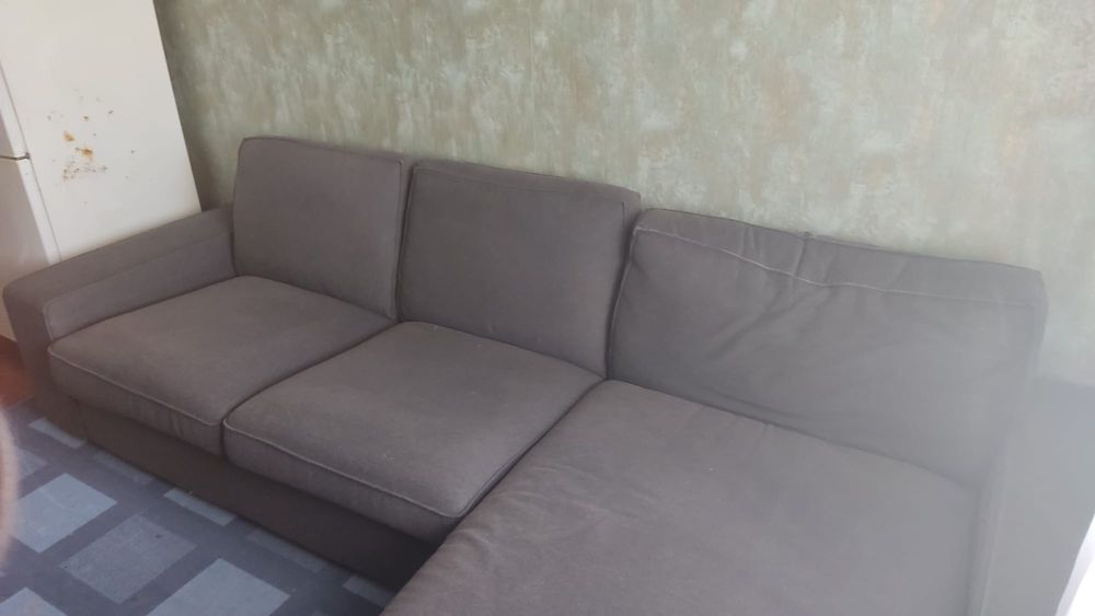 Sofá com Chaise-longue IKEA KIVIK