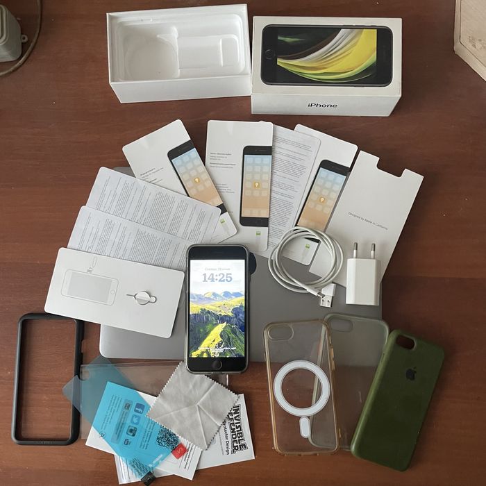 Замовлений | iPhone SE 2020 128GB Black | Один власник (Neverlock).