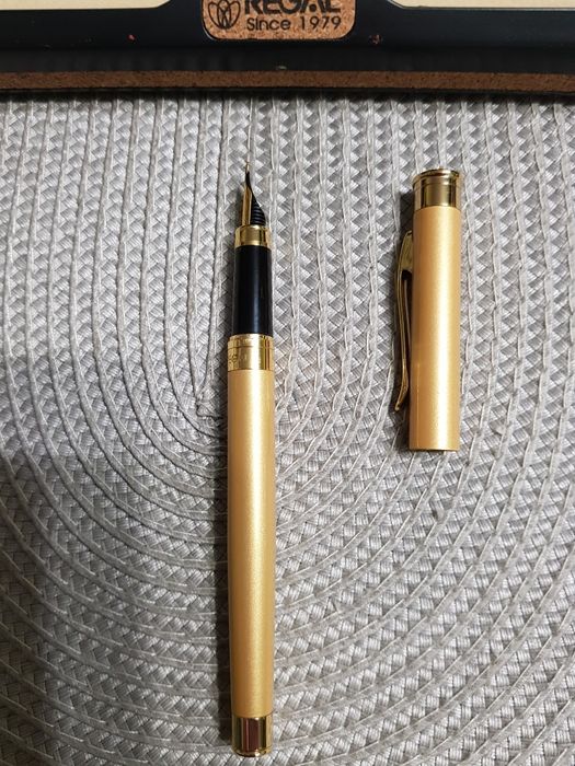 Ручка кулькова Regal+1 в подарунок