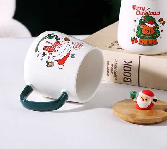 НОВОРІЧНИЙ набір  чашка Сніговик з ложкою і кришкою в коробці-пакеті