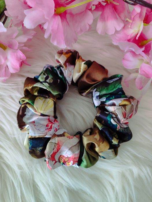 Scrunchie do włosów rozm M Satyna