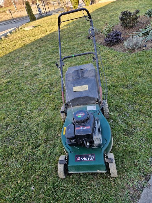 Kosiarka spalinowa Victus