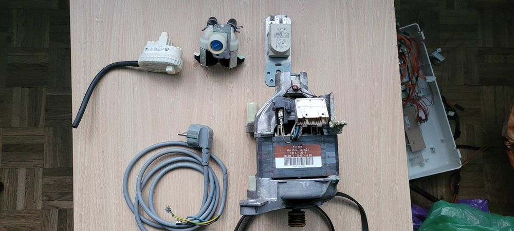 Pralka Polar PTL 1109 sprawne elektro części