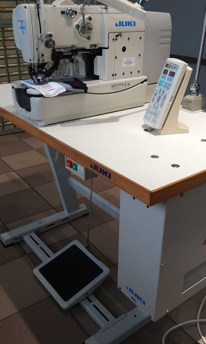 Dziurkarka JUKI LBH-1700 elektroniczna bieliźniana SIRUBA, JACK