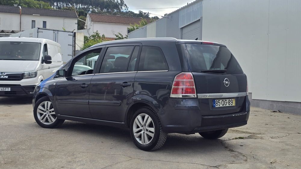Opel Zafira B 1.9 CDTI Automática – 7 Lugares