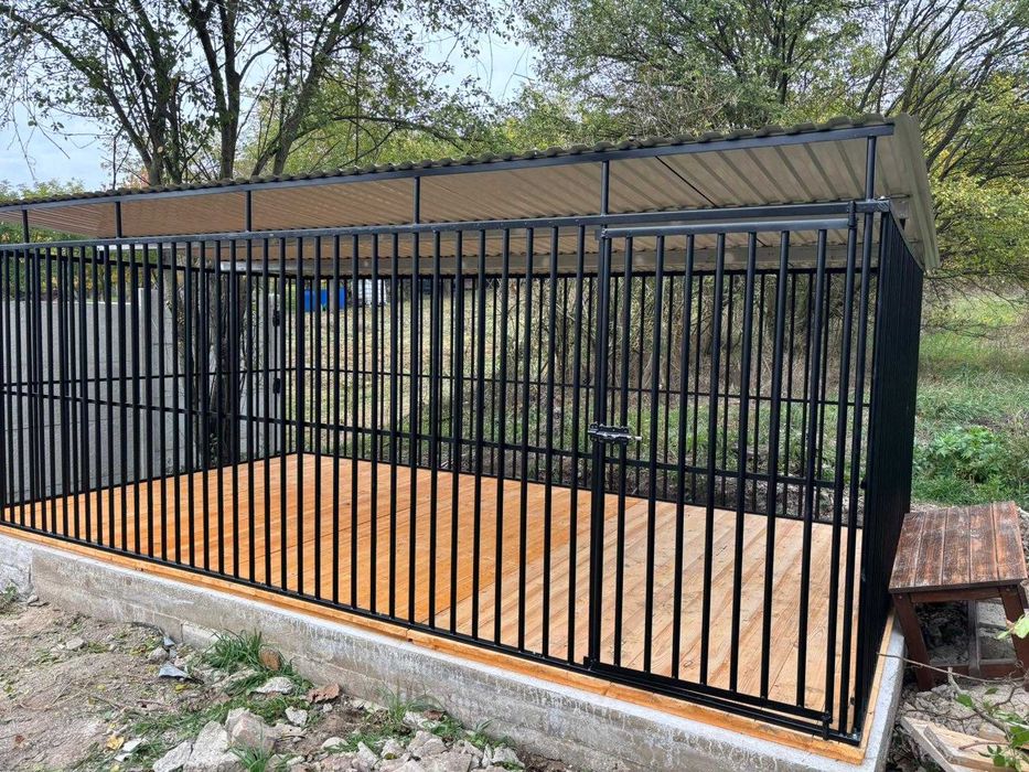 Kojec dla psa - Producent, transport