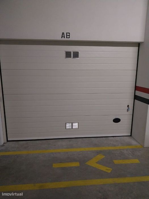 Garagem para arrendar junto ao Glicinias, Aveiro