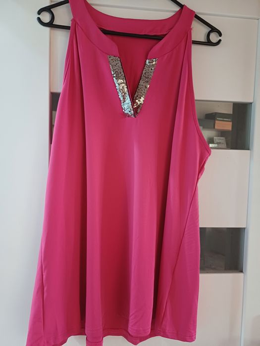 Bluzka elegancka z ozdobnym dekoldem