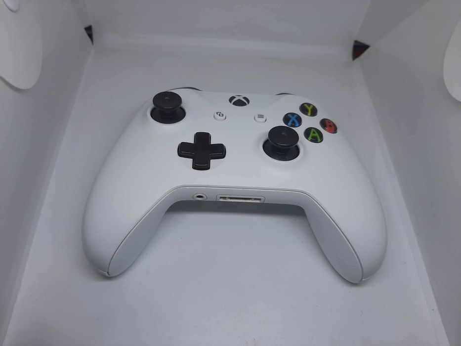 Pad Bezprzewodowy MICROSOFT XBOX ONE 1708