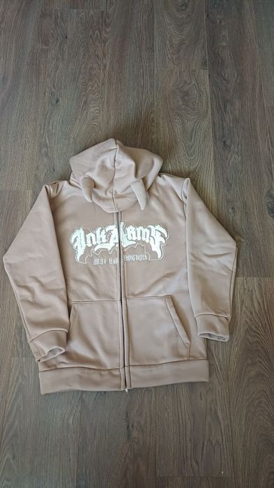 Толстовка з капішоном та ріжками