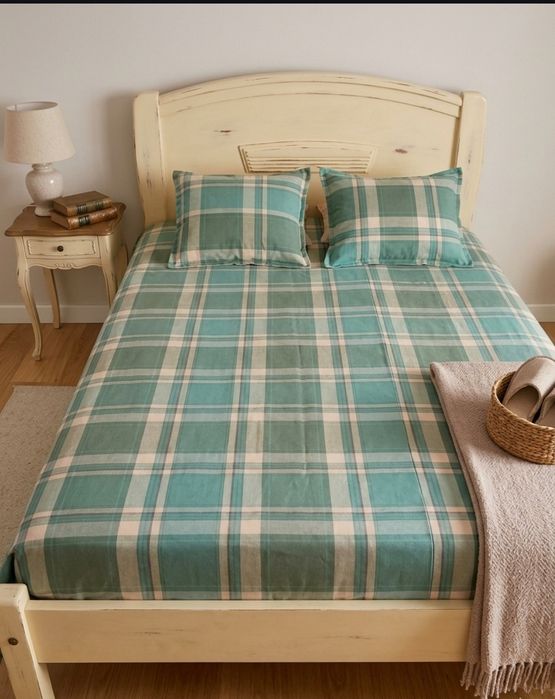 Colcha cama solteiro+ 4 almofadas+cortinado