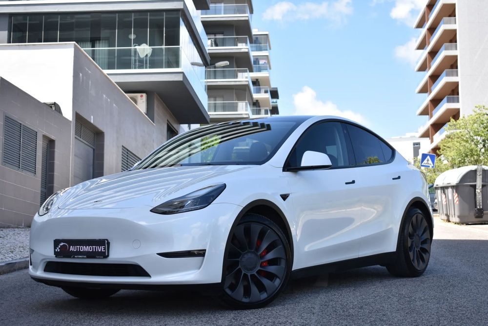 Tesla Model Y Performance Dual Motor AWD