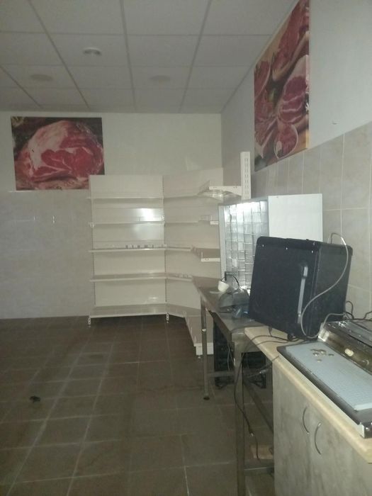 Продаж комерційного приміщення з холодильною камерою. Борщагівка.