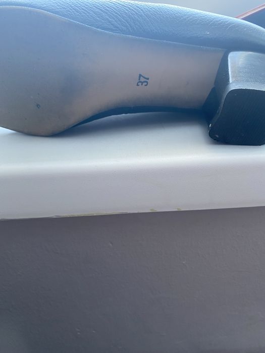 Buty czółenka granatowe 37