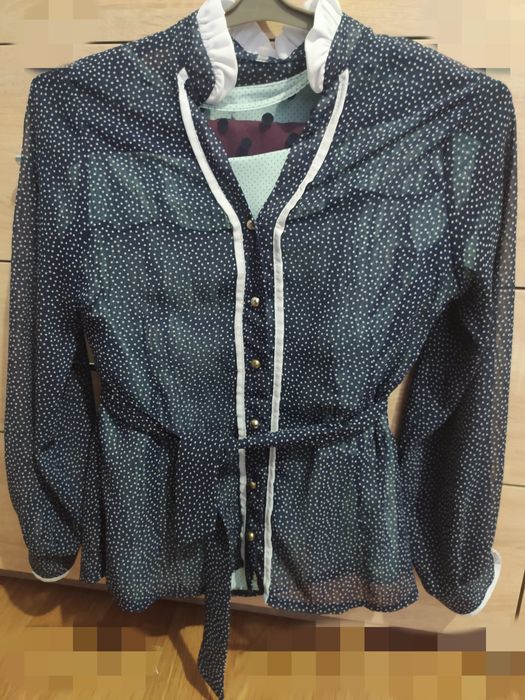 Блуза,  блузки,  різні  42 і 44 розміри