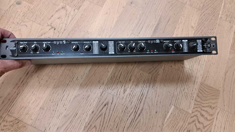 Cyfrowy procesor efektów DOD D6