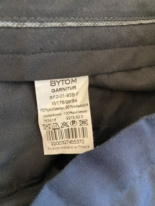 Garnitur męski granatowy BYTOM KRAWAT GRATIS