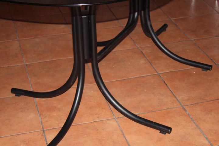 Mesa de tampo de vidro