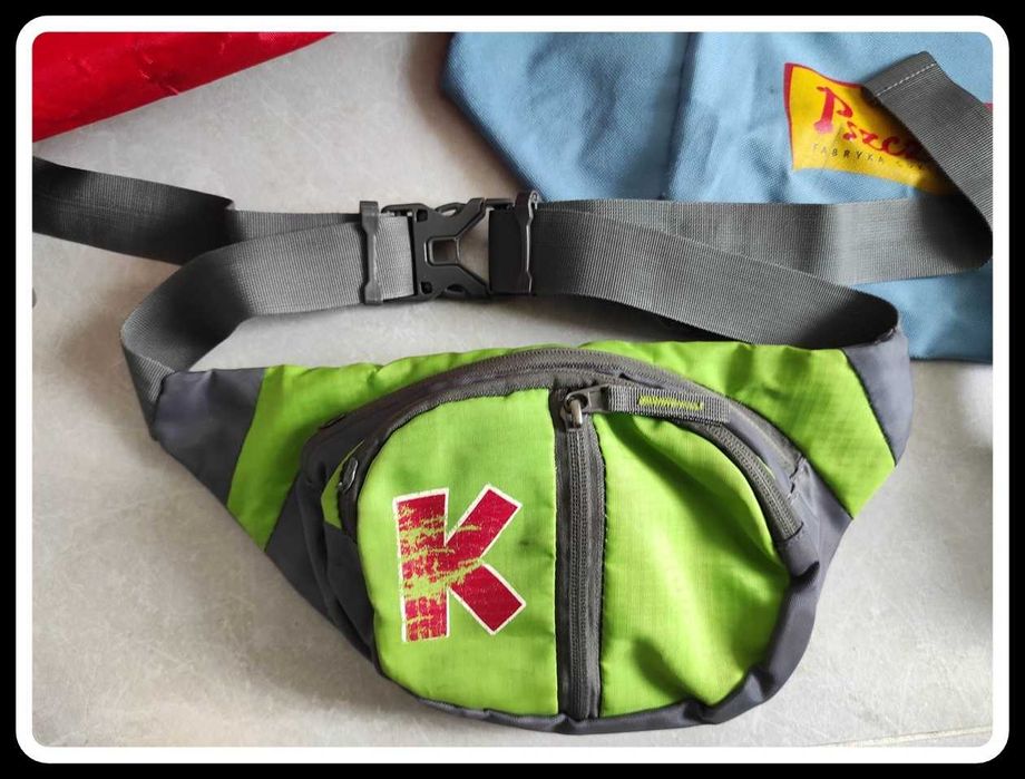 Zestaw toreb: torba podróżna x2, saszetka nerka, słuchawki