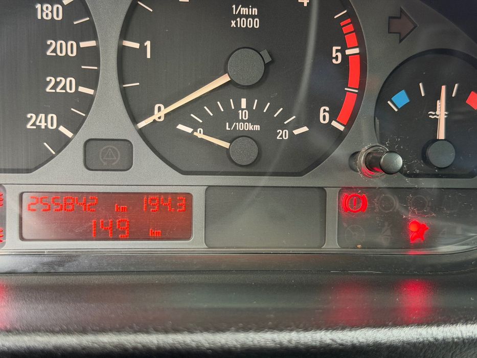 BMW 320d 2.0 DIESEL