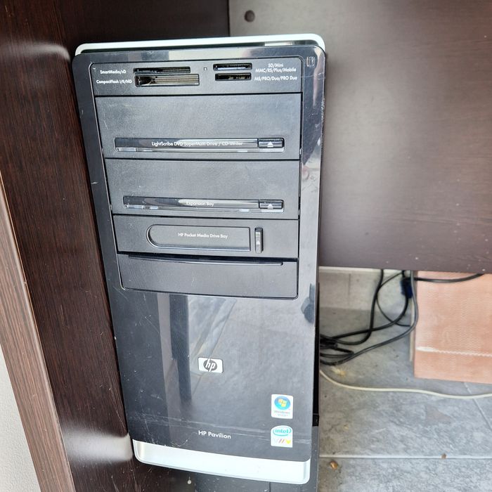 Desktop Hp + monitor dell