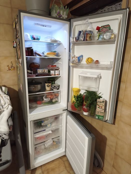 Frigorífico a venda