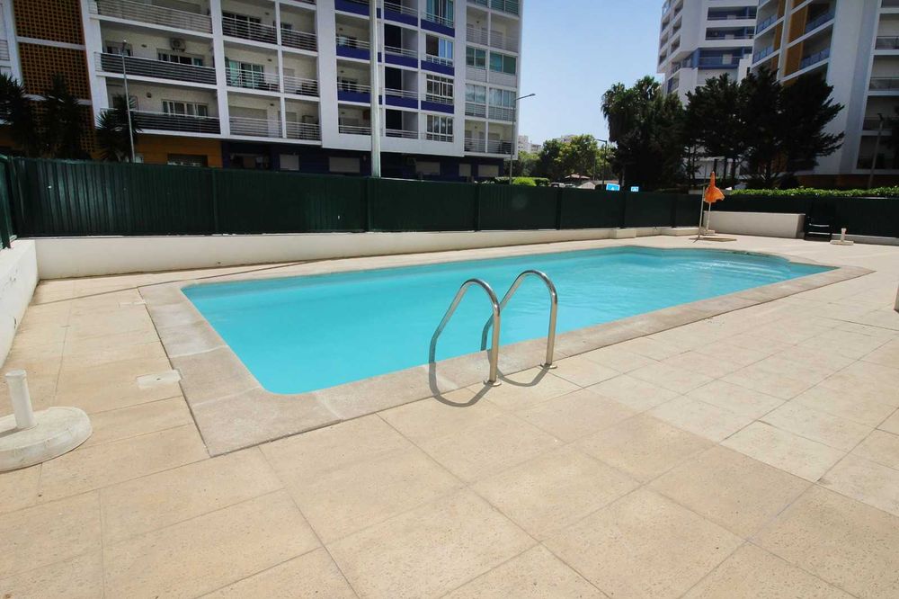 T1 Praia da Rocha, Piscina