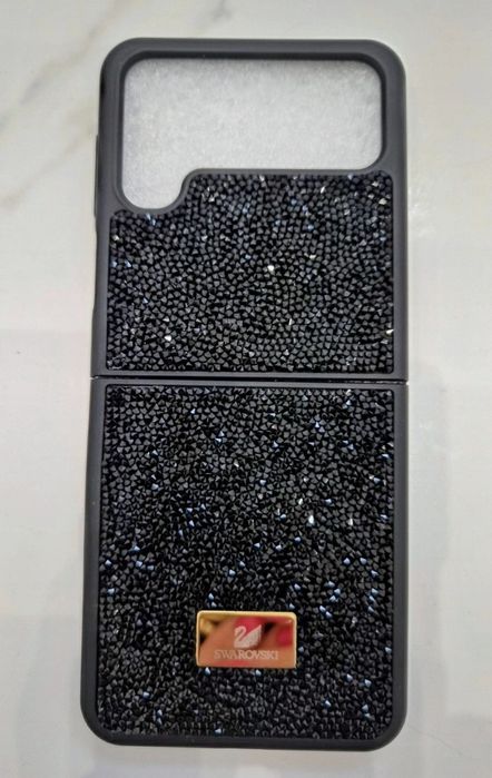 Swarovski nowe etui na Samsung Flip 4