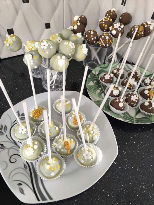 Cake pops, lizaki, ciastka na patyku
