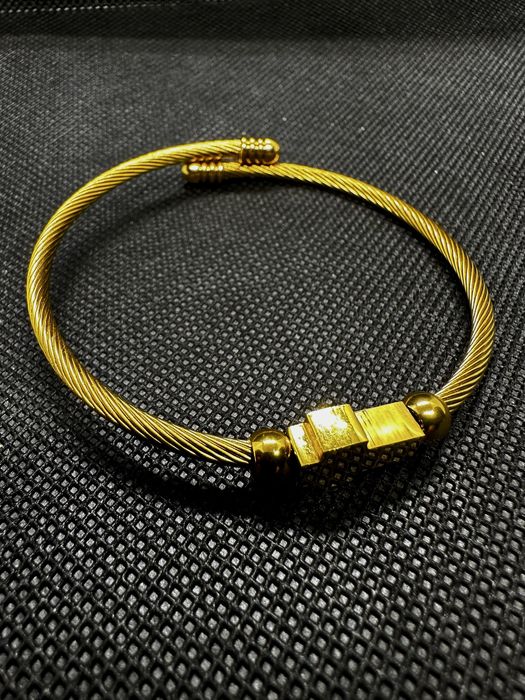 Pulseira/bracelete de CRUZ UNISEXO Inox Banhado a Ouro