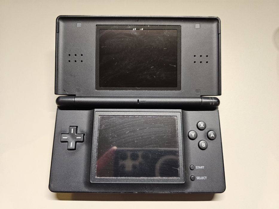 Nintendo DS Lite
