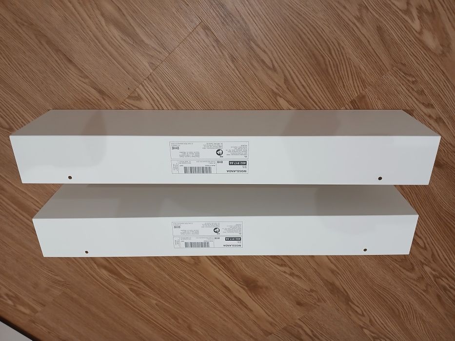 Vendo 2 prateleiras de parede