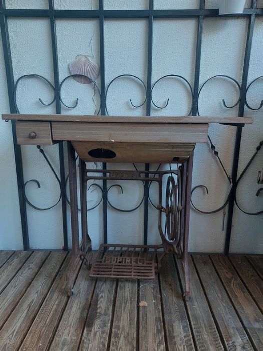 Mesa de Costureira