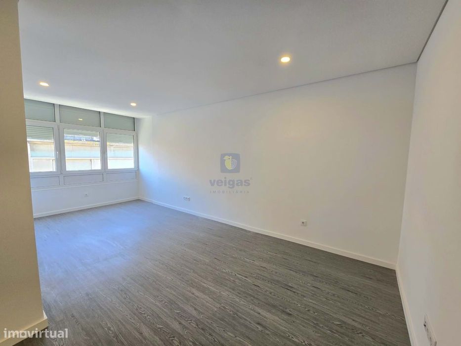 Apartamento renovado com 1 quarto em Campolide, Lisboa