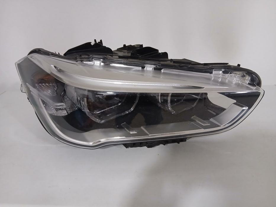Farol BMW X1 U11  e  F48