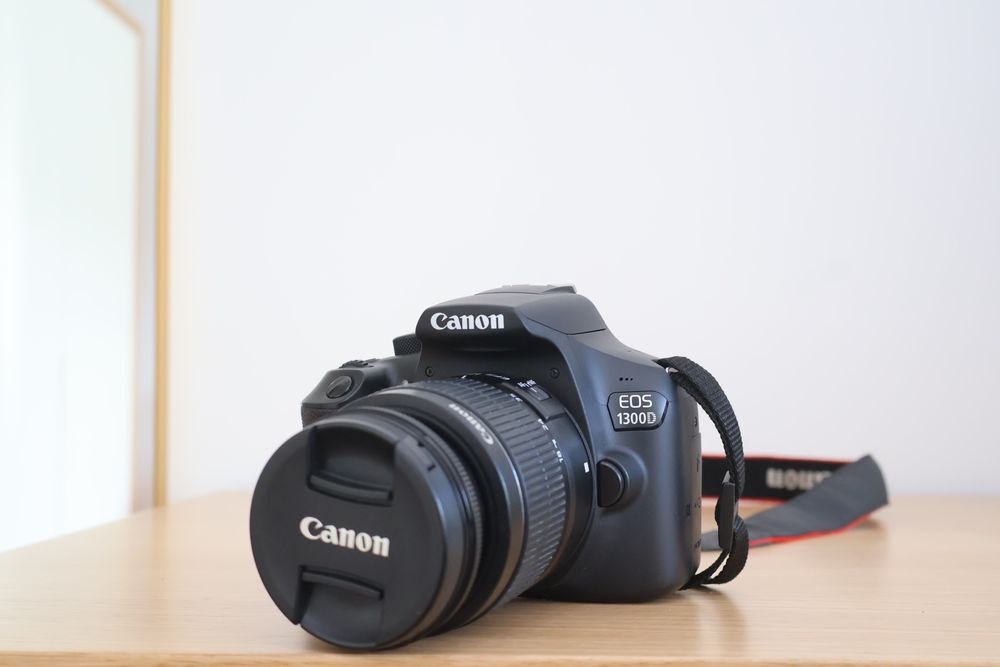 Canon EOS 1300D + EFS 18-55mm