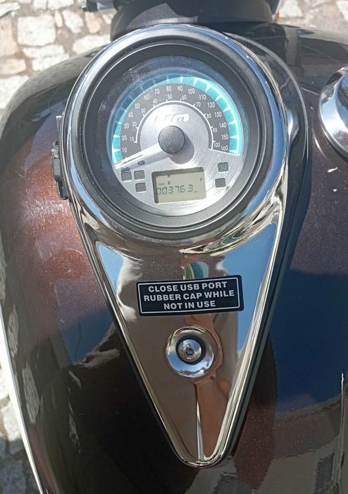 Moto UM Renegade 125 cc