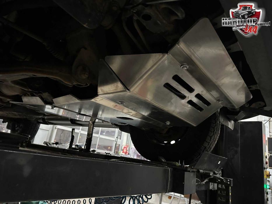 Osłona SILNIKA Osłony POD SILNIK Aluminiowe Hilux 2015+
