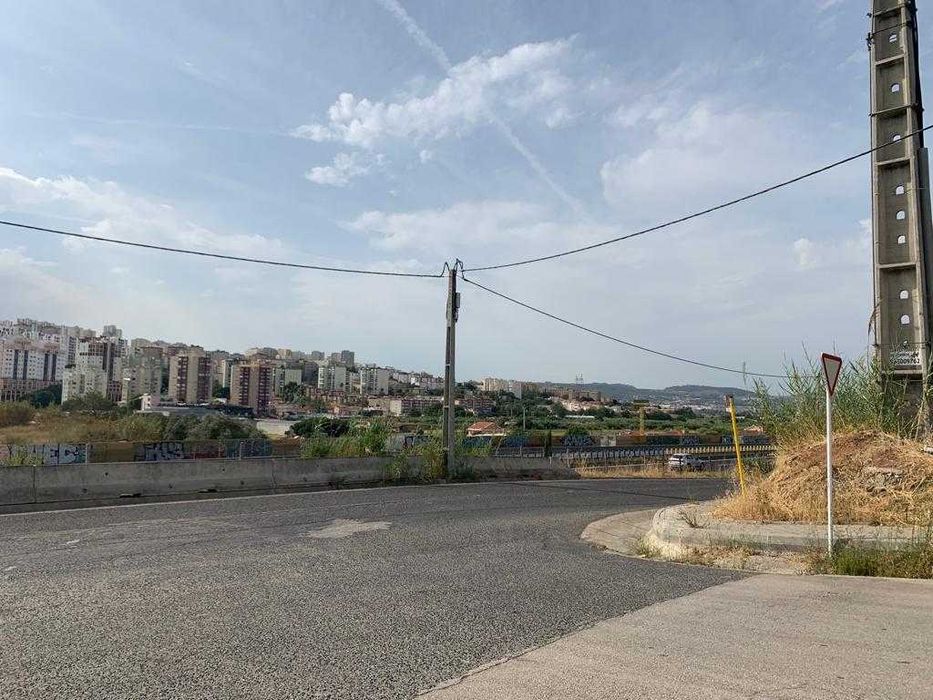Terreno para construção em Frielas