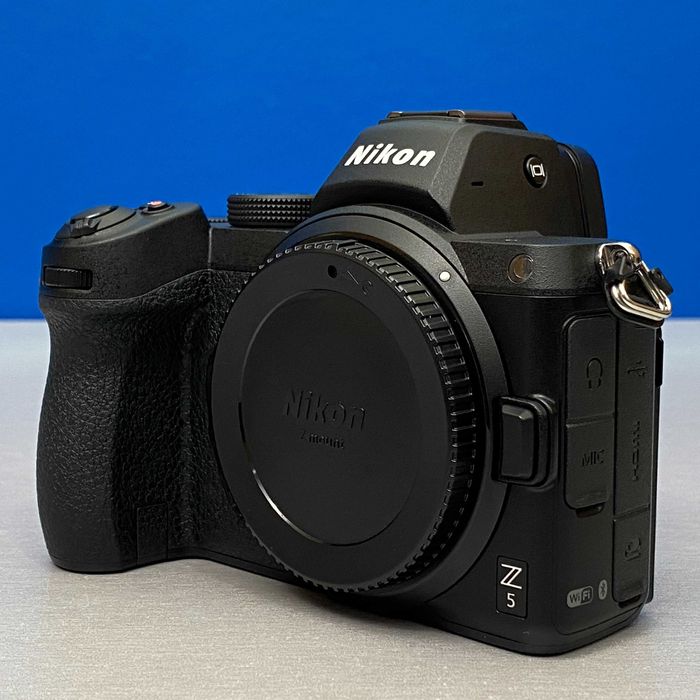 Nikon Z5 (Corpo) - 24.3MP